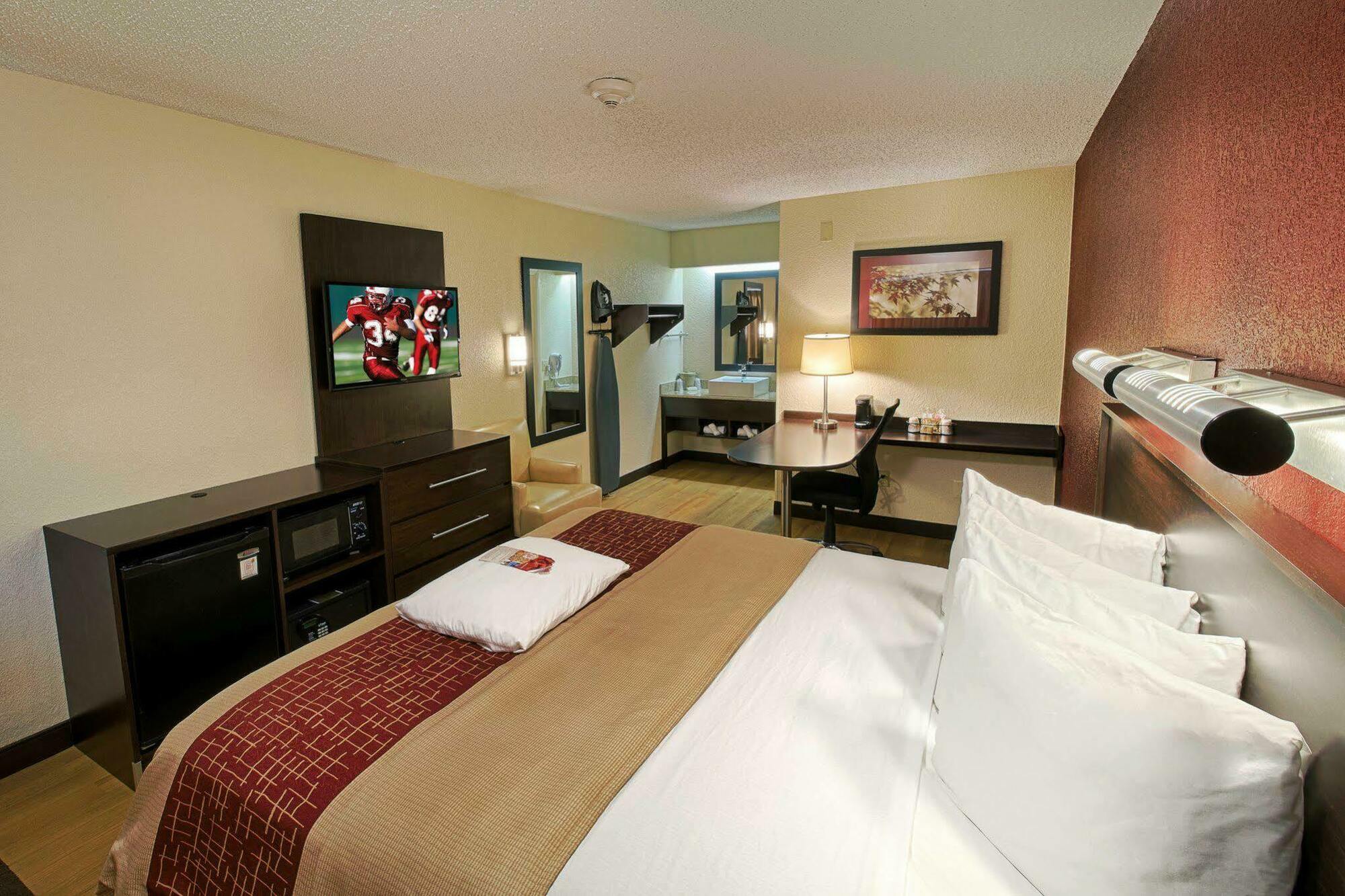אסינגטון Red Roof Inn Plus+ Philadelphia Airport מראה חיצוני תמונה